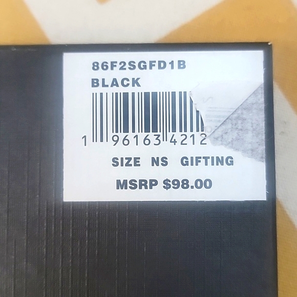 MK WALLET AND KEYFOB SET - Picture 4 of 4